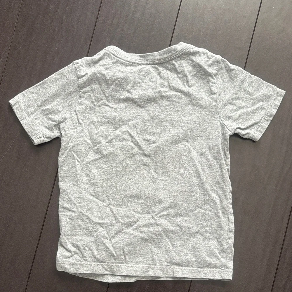 The Children's Place Gray and Black Graphic Tees